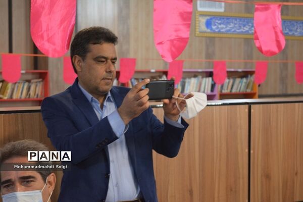 تجلیل از دانش‌آموزان برتر و مقام آور مدرسه شهید کلهر
