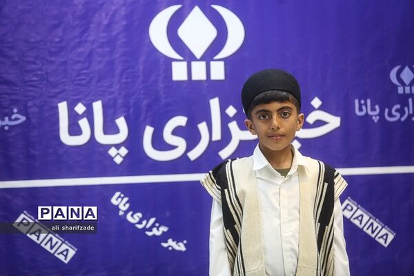 تقدیر مدیرعامل خبرگزاری پانا از فرزین کریمی دانش‌آموز‌ برگزیده جشنواره رسانه‌ای ابوذر