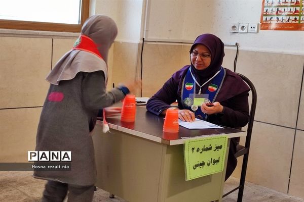 برگزاری مسابقات المپیاد رویش در ناحیه ۴ شیراز