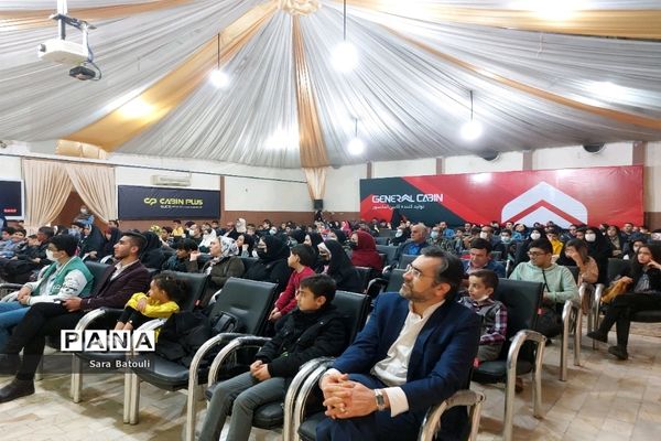 مراسم تجلیل از اعضای اهل قلم شهر تهران