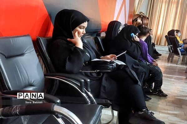 مراسم تجلیل از اعضای اهل قلم شهر تهران