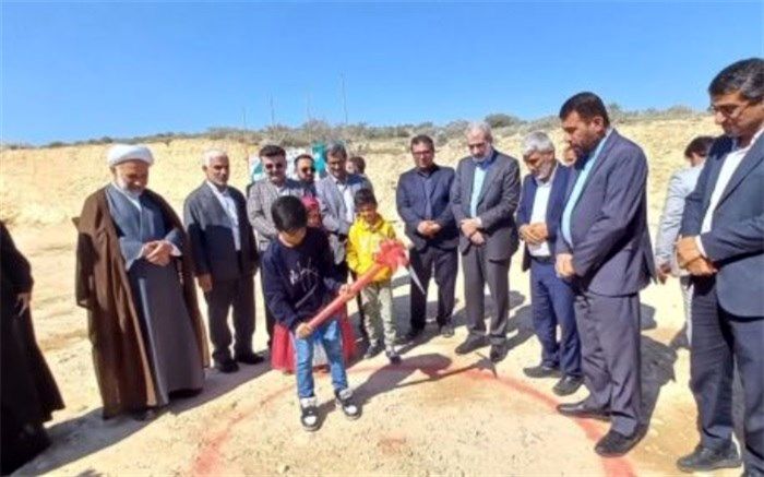 طرح ملی خودکفایی صنایع نفت، گاز و پتروشیمی در جم کلنگ‌زنی شد