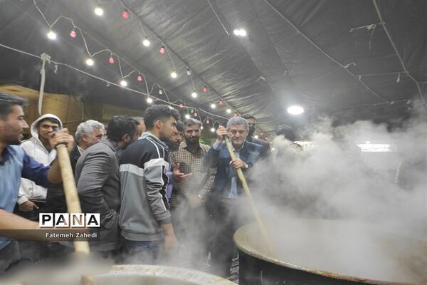 آیین پخت سمنو در مسجدحضرت  رقیه(س) ناحیه 3 شیراز