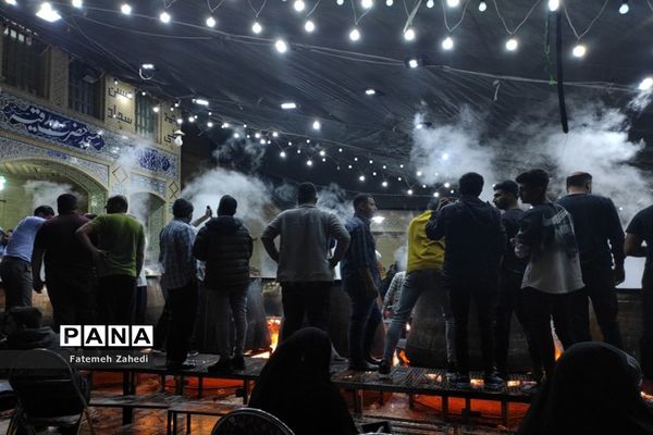 آیین پخت سمنو در مسجدحضرت  رقیه(س) ناحیه 3 شیراز