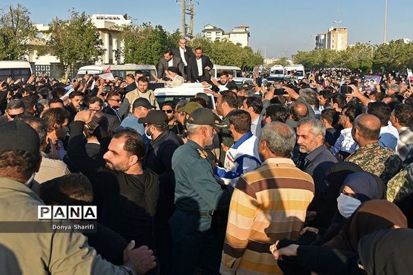 دیدار مردم بوشهر با رئیس جمهور