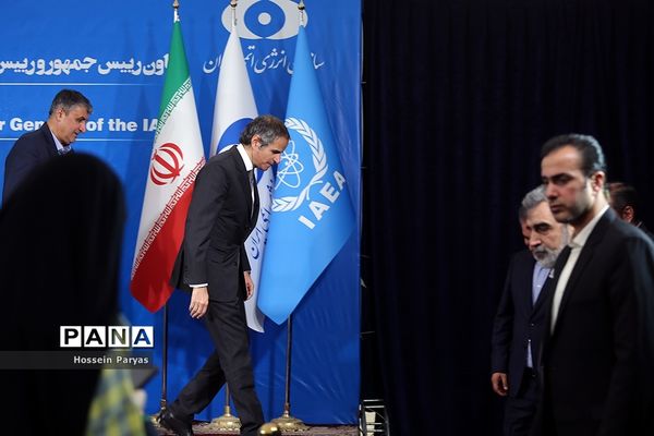 کنفرانس مطبوعاتی مشترک رئیس سازمان انرژی اتمی ایران و مدیرکل آژانس بین‌المللی انرژی اتمی
