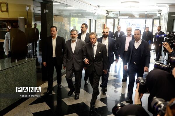 کنفرانس مطبوعاتی مشترک رئیس سازمان انرژی اتمی ایران و مدیرکل آژانس بین‌المللی انرژی اتمی