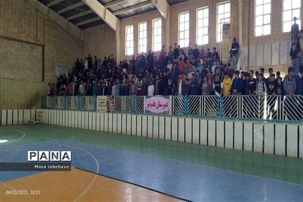 حضور پرشور جوانان شادگانی در مراسم ولادت حضرت اکبر«ع»  و روز جوان