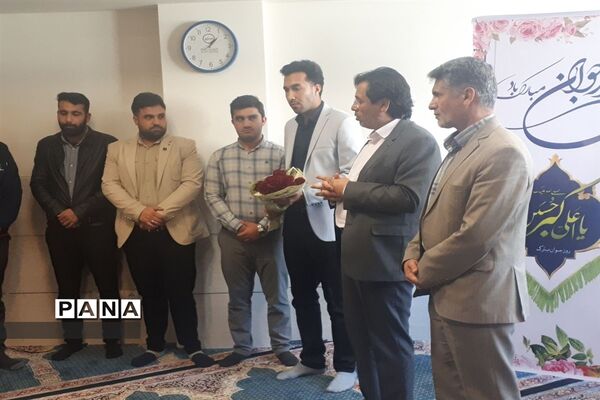 تجلیل ازکارمندان جوان اداره آموزش و پرورش ابرکوه