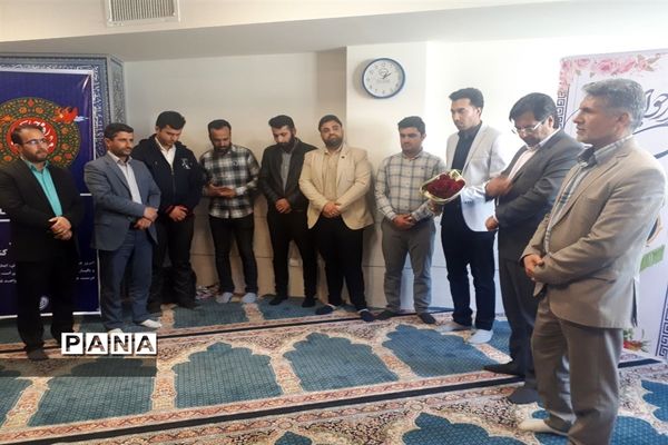 تجلیل ازکارمندان جوان اداره آموزش و پرورش ابرکوه
