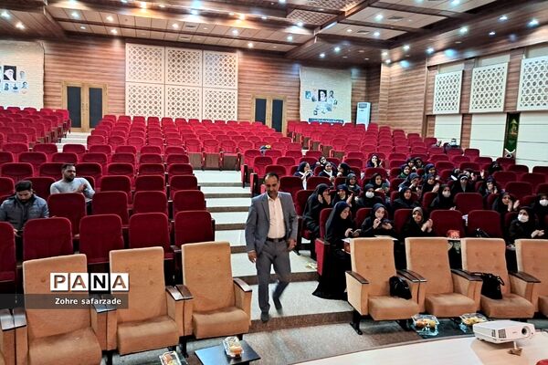 تقدیر از مربیان و معاونان پرورشی در آموزش و پرورش رودهن
