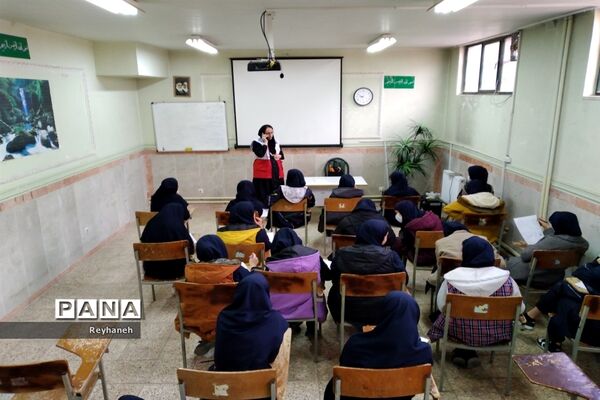 برگزاری طرح دادرس در دبیرستان عدالت شهر جوادآباد