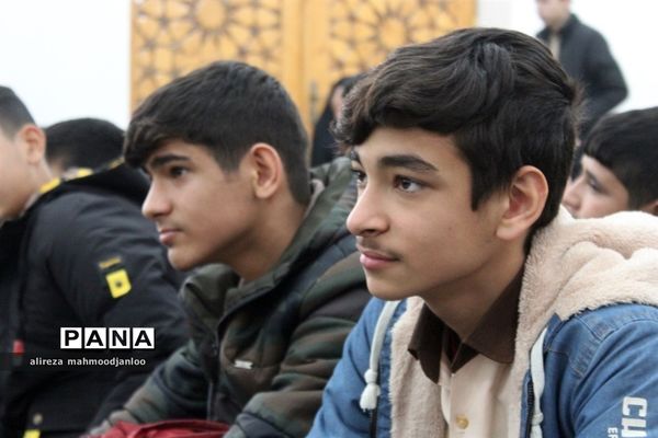 جشن تکلیف پسران در گلوگاه