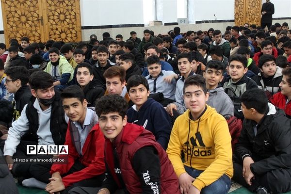 جشن تکلیف پسران در گلوگاه