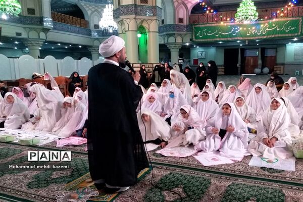 مراسم جشن تکلیف دانش‌آموزان دختر با نیازهای ویژه
