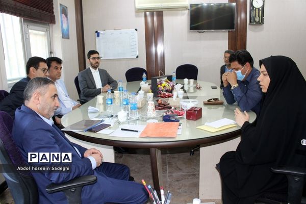 سومین روز فعالیت ستاد ارتباطات مردمی سفر ریاست جمهوری در آموزش و پرورش استان بوشهر