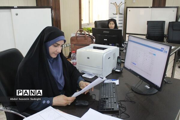 سومین روز فعالیت ستاد ارتباطات مردمی سفر ریاست جمهوری در آموزش و پرورش استان بوشهر