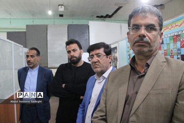 سومین روز فعالیت ستاد ارتباطات مردمی سفر ریاست جمهوری در آموزش و پرورش استان بوشهر