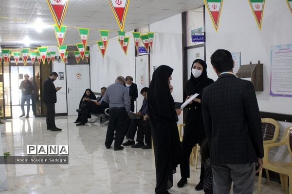 سومین روز فعالیت ستاد ارتباطات مردمی سفر ریاست جمهوری در آموزش و پرورش استان بوشهر