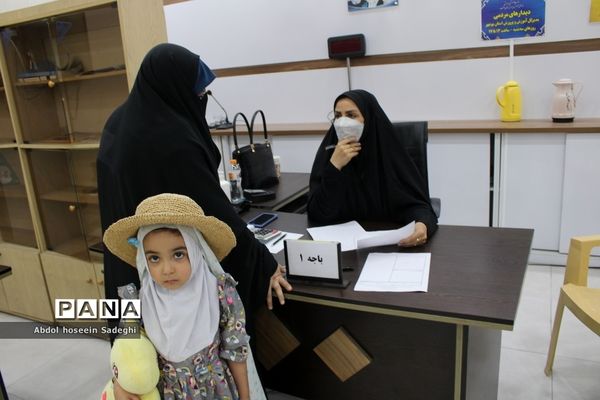 سومین روز فعالیت ستاد ارتباطات مردمی سفر ریاست جمهوری در آموزش و پرورش استان بوشهر