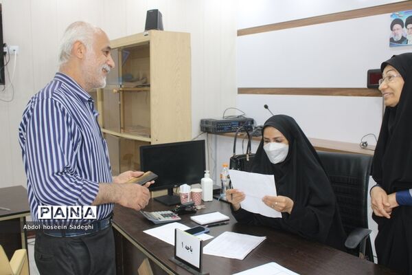 سومین روز فعالیت ستاد ارتباطات مردمی سفر ریاست جمهوری در آموزش و پرورش استان بوشهر