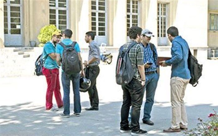 همکاری نهادهای اجتماعی مختلف می‌تواند بار سنگین بیکاری و مشکلات دیگر را از دوش جوانان بردارد