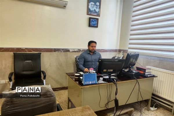 توزیع شیر به‌مناسبت هفته سلامت مردان در اداره آموزش‌ و‌ پرورش پاکدشت