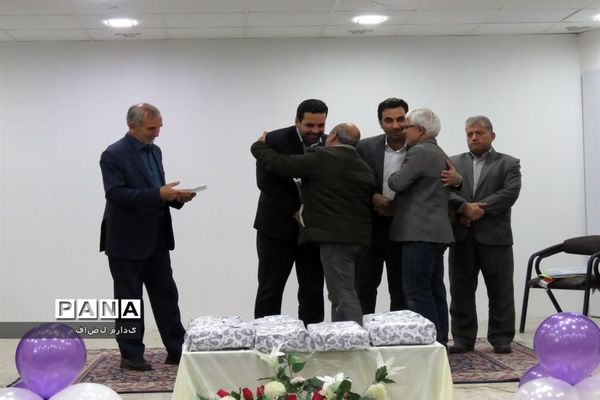 تقدیر از مربیان کانون سلمان خلیل‌آباد