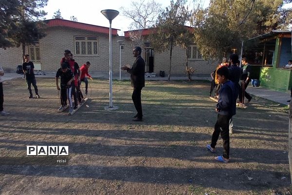 روز اول اردوی دانش‌آموزان زیارت اولی اصفهانی در مشهد مقدس