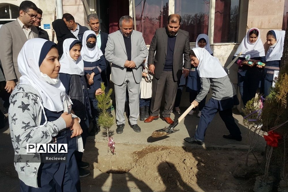 جشن تولد زمین (روز درختکاری) در ارومیه