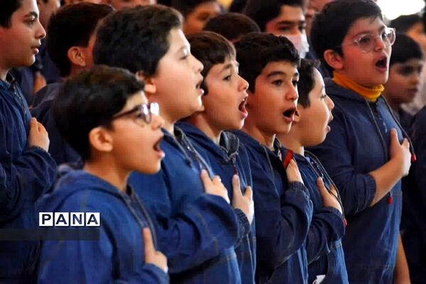 استقبال پرشور دانش‌آموزان از برنامه‌های جشن‌های شعبانیه