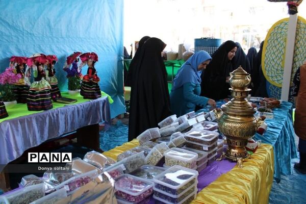 جشنواره معجزه طبیعت در ناحیه یک بهارستان