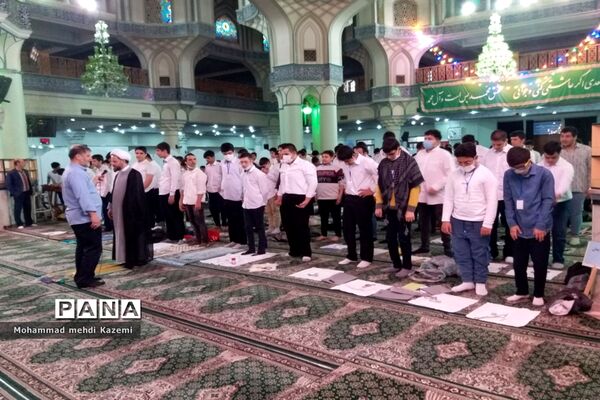 جشن تکلیف دانش‌آموزان پسر با نیازهای ویژه