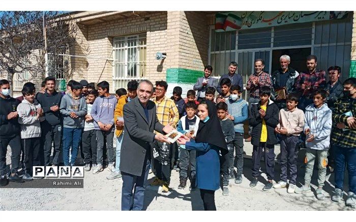 روستای «کوران ترکیه فاروج» بالاترین هنرجوی خوشنویسی را در خراسان شمالی دارد