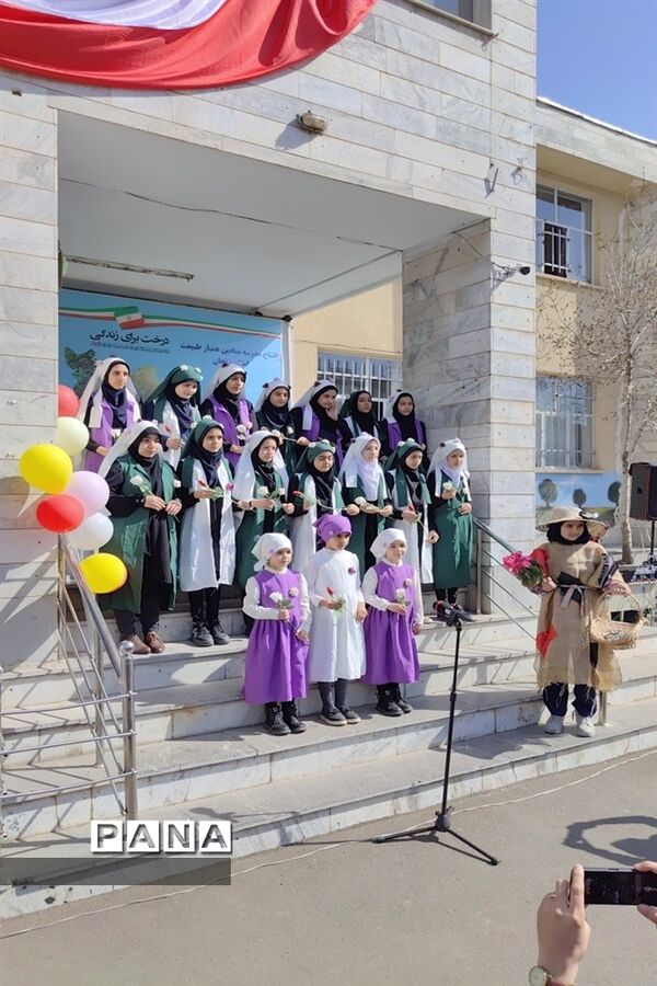 برگزاری مراسم روز درختکاری در آموزشگاه علامه حلی ناحیه‌۲ زنجان