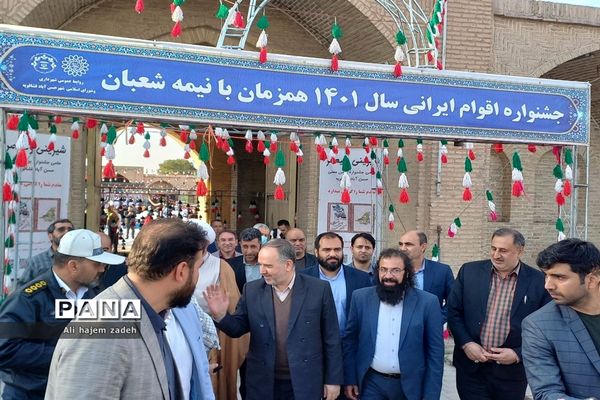 افتتاح جشنواره بومی محلی در کاروانسرای تاریخی کنارگرد بخش فشافویه