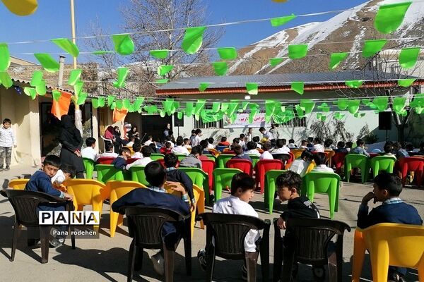 جشن نیمه شعبان در دبستان شهدای کریتون ۲ رودهن