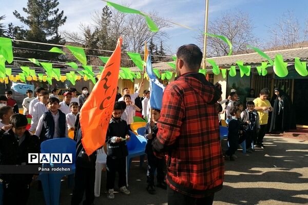 جشن نیمه شعبان در دبستان شهدای کریتون ۲ رودهن