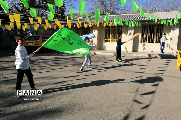 جشن نیمه شعبان در دبستان شهدای کریتون ۲ رودهن