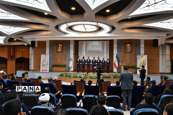 نشست صمیمی استاندار خوزستان با جوانان فرهیخته