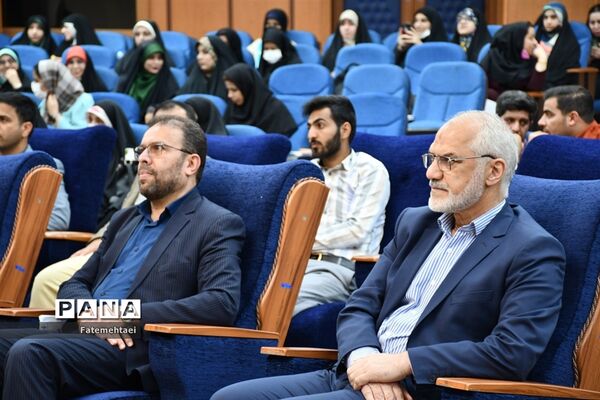 نشست صمیمی استاندار خوزستان با جوانان فرهیخته