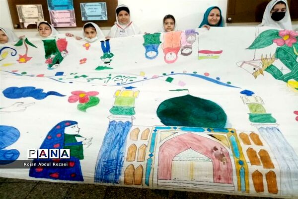 نقاشی همگانی دانش‌آموزان آموزشگاه الله‌اکبر اسلامشهر