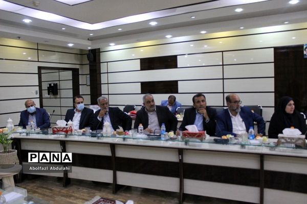نشست مشترک ائمه جمعه، مدیران و روسای آموزش و پرورش استان بوشهر