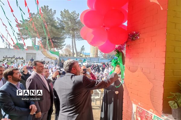آیین جشن نیکوکاری در مدرسه حاجیه نوری ملارد