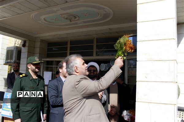 مراسم جشن نیکوکاری در دبیرستان شاهد اطهر ناحیه 1 زنجان