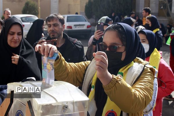 مراسم جشن نیکوکاری در دبیرستان شاهد اطهر ناحیه 1 زنجان