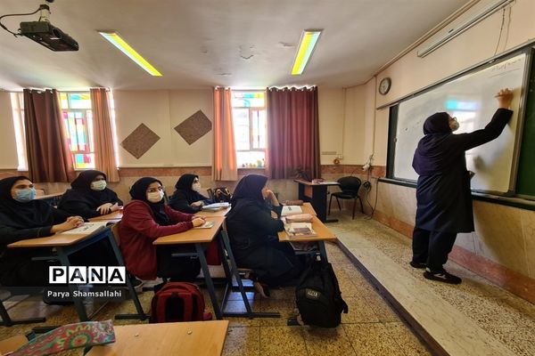 اجرای طرح ایما در دبیرستان فرهنگ دختران منطقه ۱۳