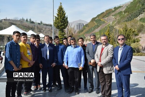 طرح ماندگار غرس نهال در منطقه 2 تهران