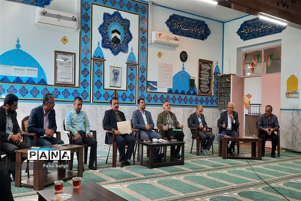 بازدید کادر آموزشی مدارس شاهد شهرستان بافق از آموزشگاه‌های شاهد یزد