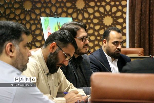 نشست خبری ستاد تسهیلات زائران و خدمات سفر استان قم